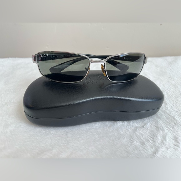 Ray-Ban RB3364 004/58 Polished Black G-15 Green Sunglasses - Picture 1 of 9